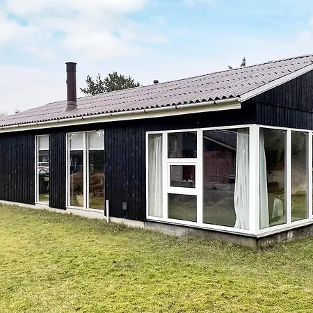6 Person Holiday In Oksb L